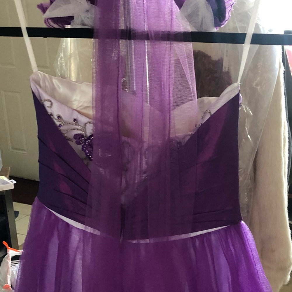 Elegant purple dress with customs made gloves